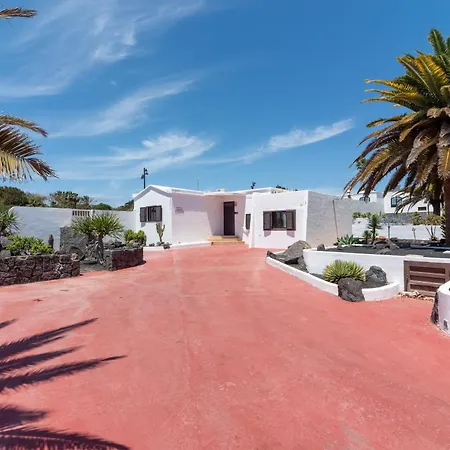 Michelle - Lh114 By Now Ltd Playa Blanca