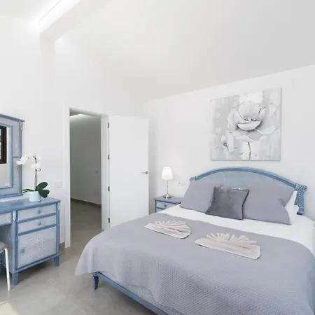 Michelle - Lh114 By Now Ltd Villa Playa Blanca