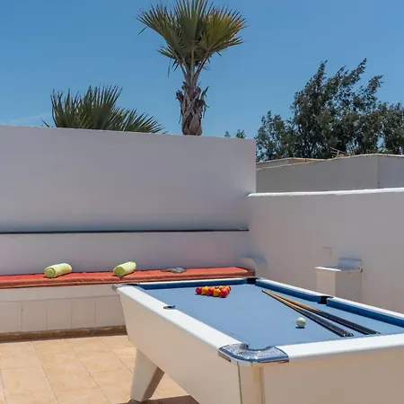 Michelle - Lh114 By Now Ltd * Playa Blanca