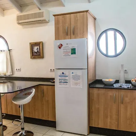 Michelle - Lh114 By Now Ltd فيلة *