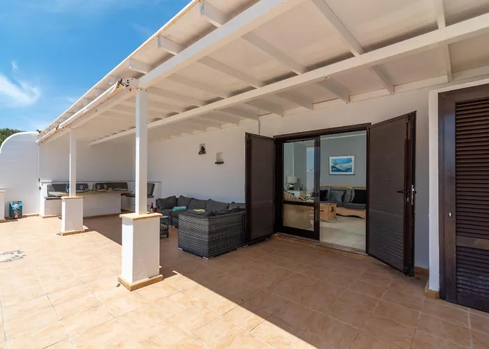 Michelle - Lh114 By Now Ltd Villa Playa Blanca