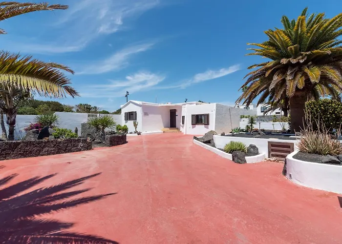 Michelle - Lh114 By Now Ltd Playa Blanca