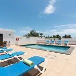 Michelle - Lh114 By Now Ltd Playa Blanca (Lanzarote)