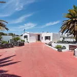 Michelle - Lh114 By Now Ltd Playa Blanca (Lanzarote)