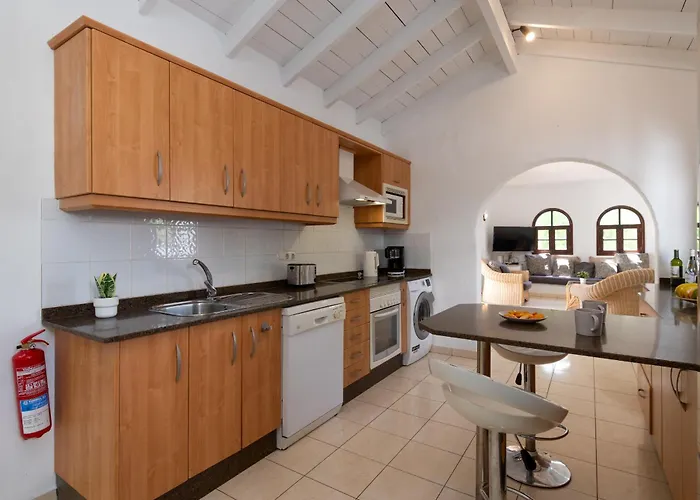 Michelle - Lh114 By Now Ltd فيلة