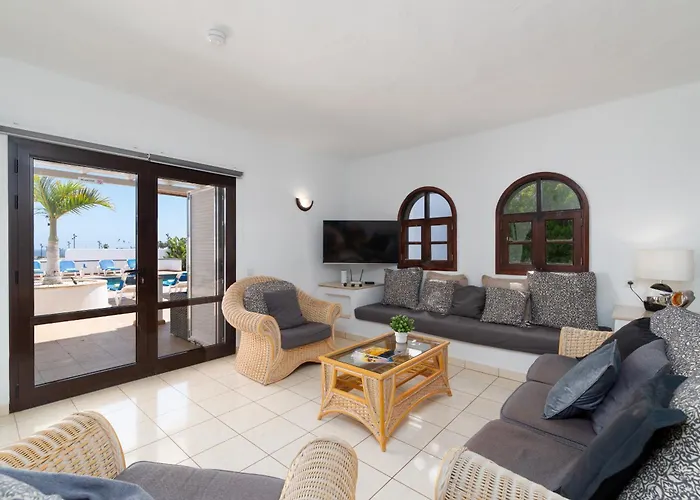 Βίλα Michelle - Lh114 By Now Ltd *