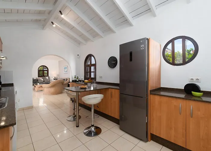 Michelle - Lh114 By Now Ltd Βίλα